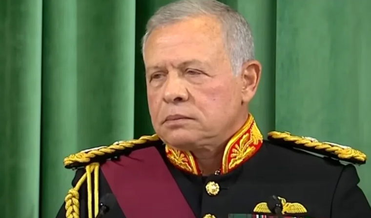 عقب إطلاق النار داخل كنيسة في الكرك.. العاهل الأردني يتوعد بأشد العقوبات: "سنضرب بيد من حديد"