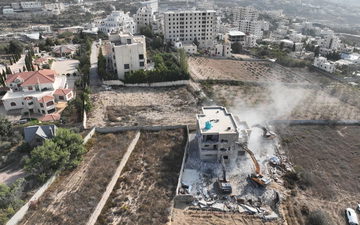 عقب عملية إطلاق النار.. سموتريتش يأمر بهدم عشرات المباني الفلسطينية قرب الخليل ويعلن إقامة 4 بؤر استيطانية جديدة