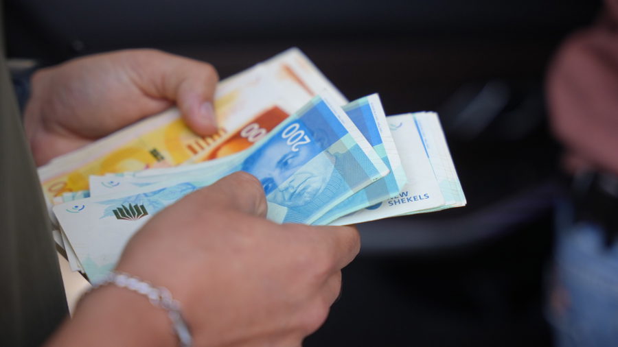 اعتقال 4  مشتبهين من كفر كنا وعيلوط بشبهة الاحتيال على نحو 500 شخص بمئات آلاف الشواكل تحت غطاء استرداد الضرائب