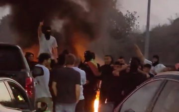 موثق بالفيديو - متظاهرون دروز يغلقون شارع 6 شمال احتجاجاً على الاعتداء على شاب درزي في تل أبيب