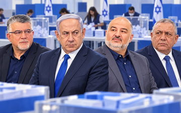القائمة المشتركة ترتفع إلى 13 مقعدًا والأحزاب العربية إلى 19 مقابل 54 لمعسكر نتنياهو بعد فرز 70.7% من الأصوات