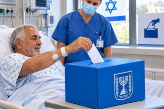 تعرَّف... ما هي المغلفات المزدوجة في انتخابات الكنيست؟ وكيف يمكن أن تؤثّر في توزيع المقاعد؟