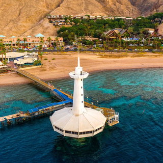 الزيارة التي لا ينبغي تفويتها في إيلات: اكتشفوا أعماق خليج البحر الأحمر وأنتم على اليابسة!