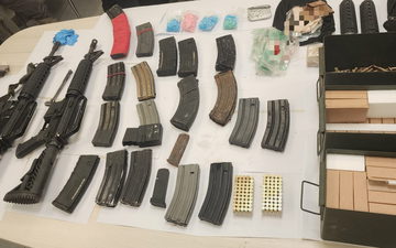 ضبط بندقيتي M16 وأكثر من ألف طلقة ذخيرة في مخزن أسلحة بكفر مندا