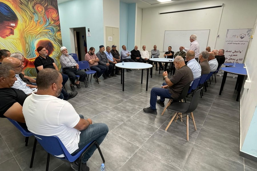 الإعلان عن هدنة لمدة شهر بين آل الغزيل وآل العويدات بجهود لجان الصلح في أم الفحم وكفرقرع
